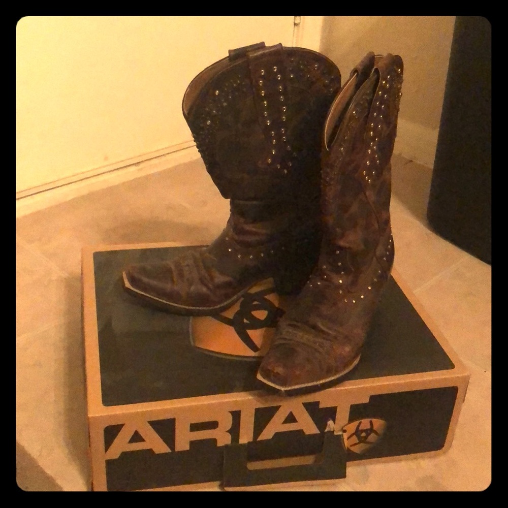 Ariat studded cowgirl boots
